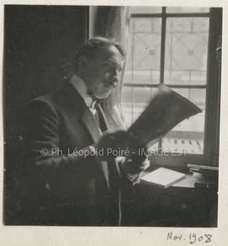 Léopold Poiré (1879-1917) lisant